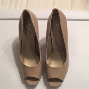 Nude pump